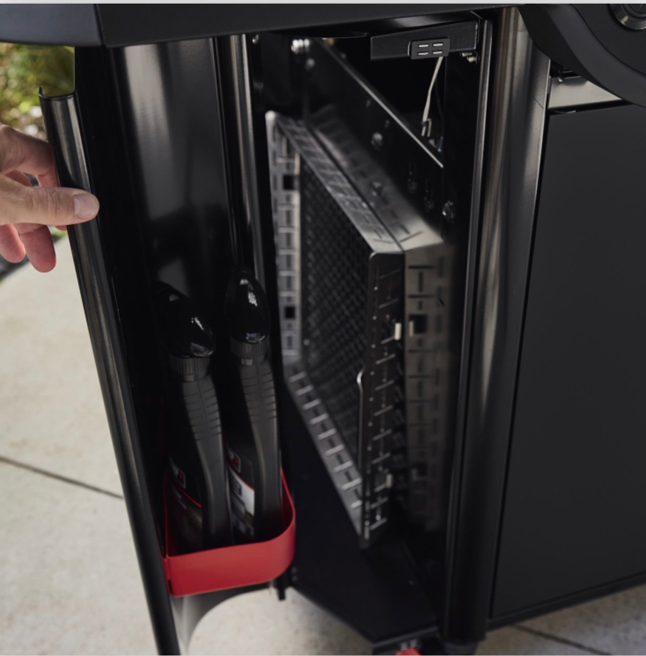 WEBER GASGRILL GENESIS E-330WR, STEALTH EDITION, INKLUSIVE DREHSPIESS U. ABDECKHAUBE