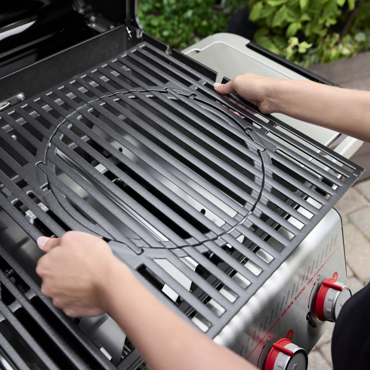 WEBER GASGRILL SPIRIT E-335 GBS, BLACK, INKLUSIVE ABDECKHAUBE